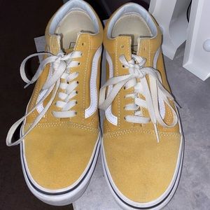 YELLOW LOWTOP VANS
